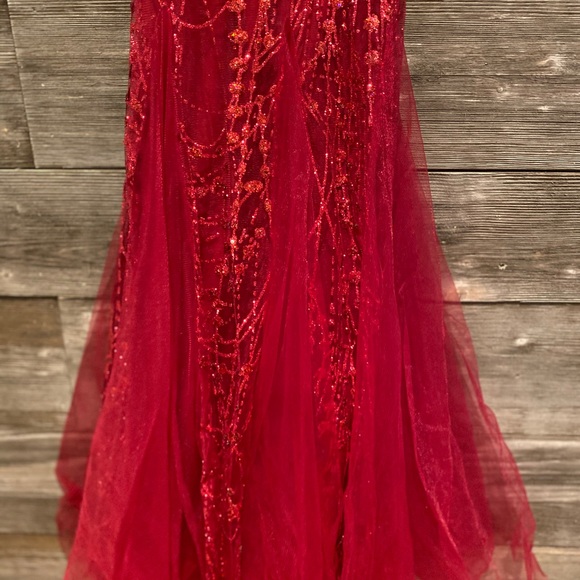 Red long prom dress - Picture 3 of 3